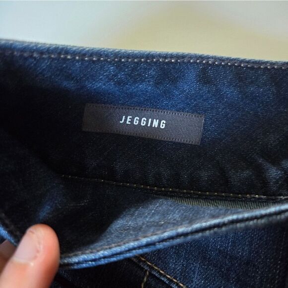 Torrid Denim Jegging - Picture 6 of 9